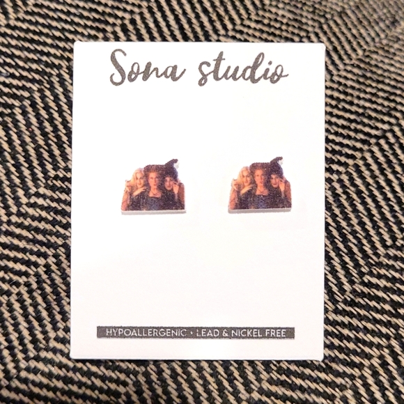 Hocus Pocus Earrings - Picture 1 of 1